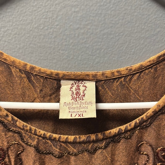 Papillon Blanc Brown Flutter Sleeve Blouse - Picture 3 of 4